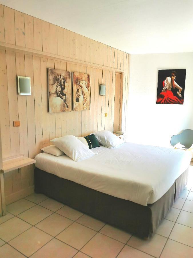 L'auberge Camarguaise Saintes-Maries-de-la-Mer Bagian luar foto